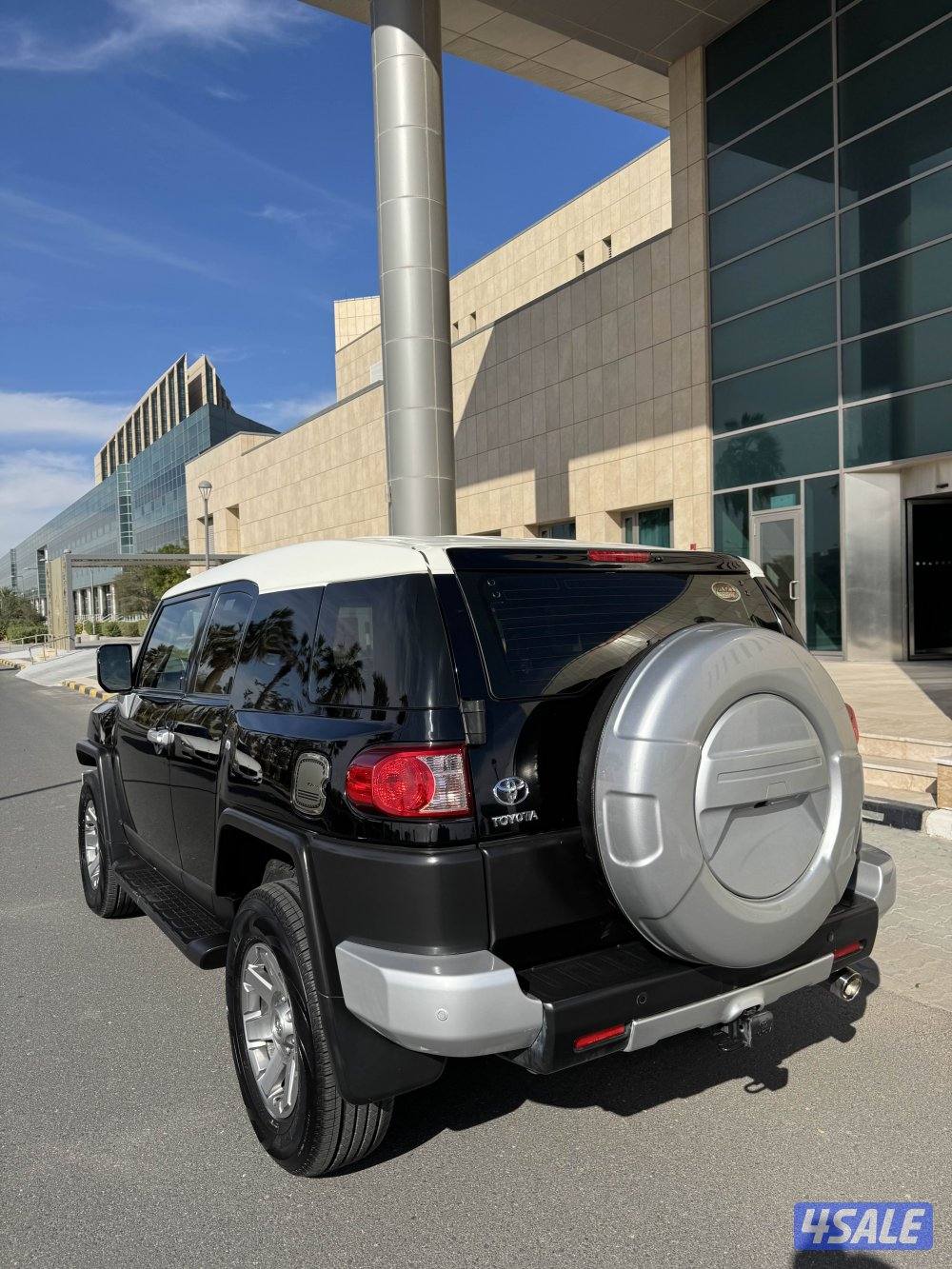 تويوتا FJ كروزر موديل 20217