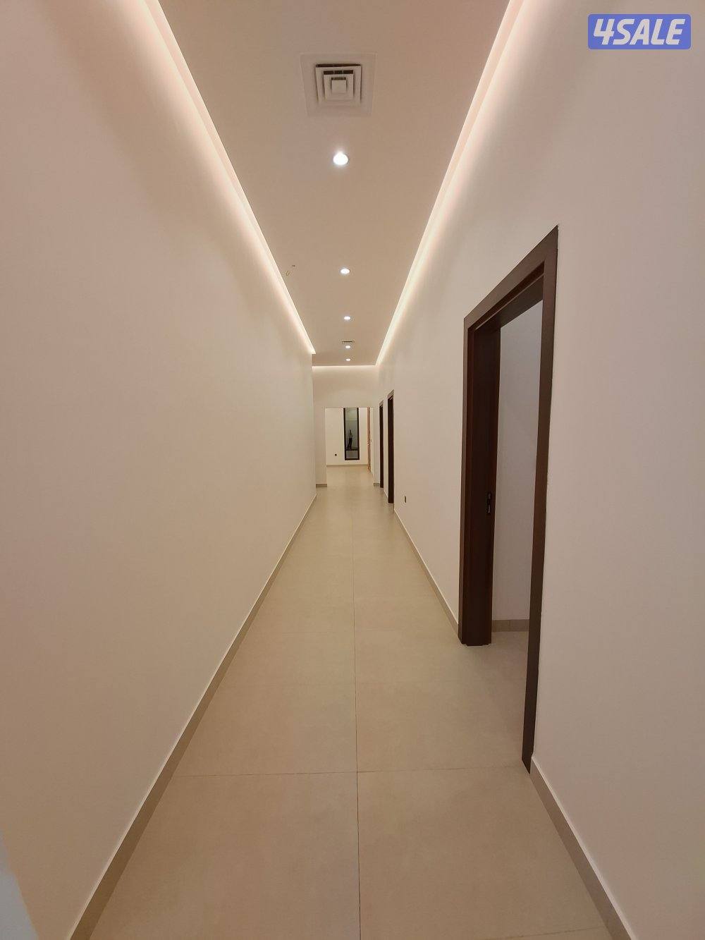 دور ارضي في ابو فطيره اول ساكن ٤ غرف ماستر مواقف متوفره4