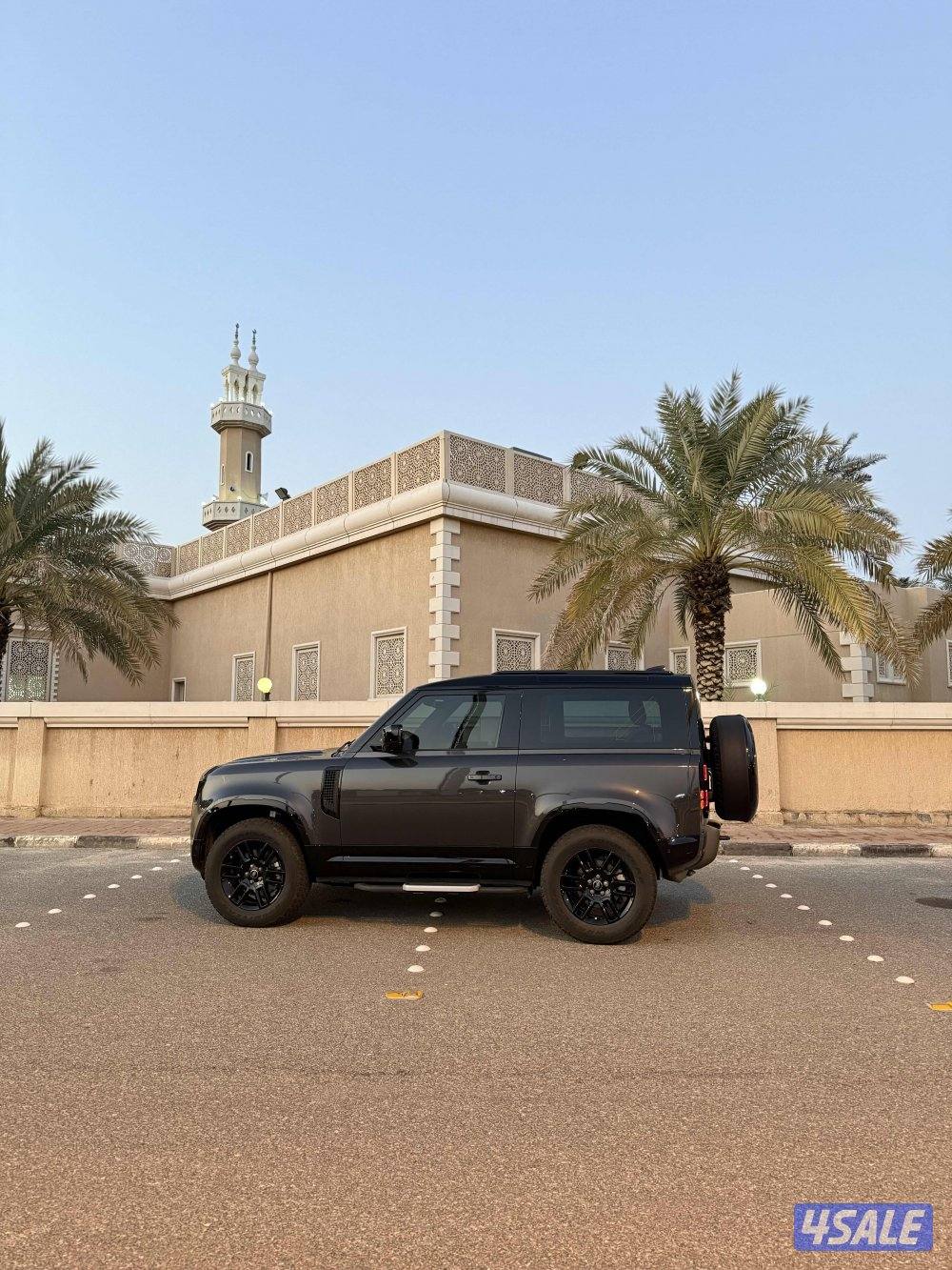 للبيع ديفندر 90 موديل 2025 شرط النظافه0