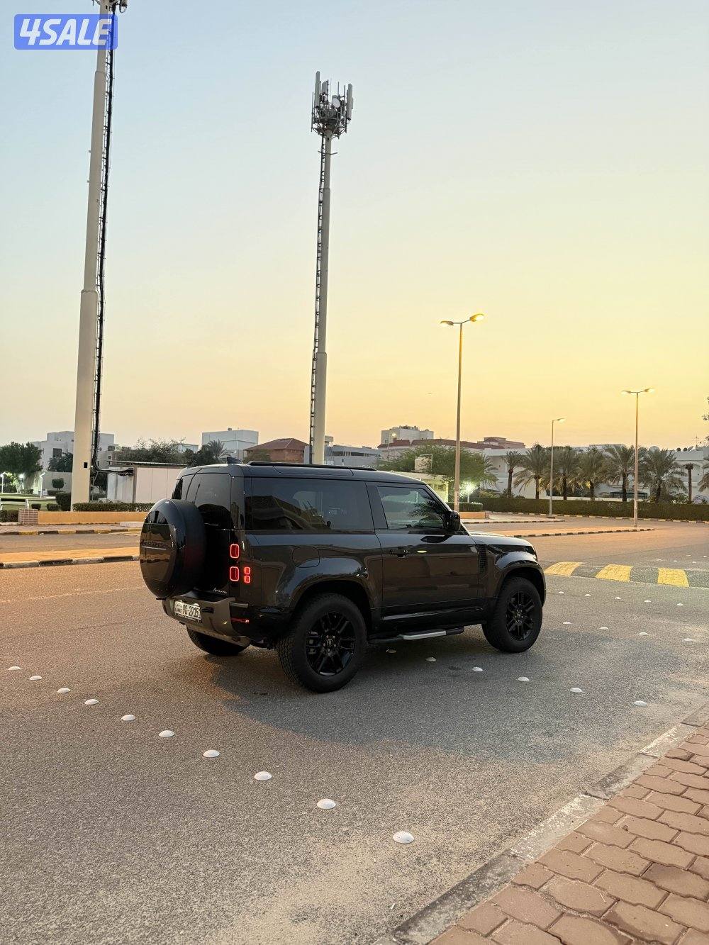 للبيع ديفندر 90 موديل 2025 شرط النظافه3