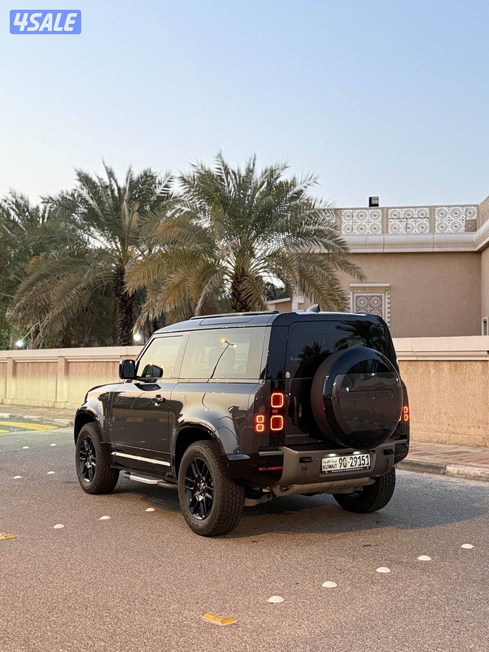 للبيع ديفندر 90 موديل 2025 شرط النظافه4