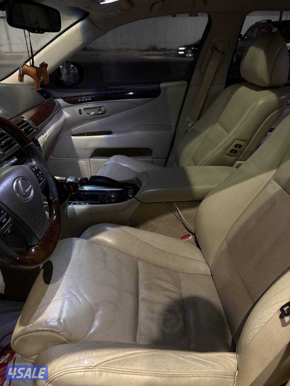 للبيع لكزس Ls460 لارج وارد الساير5