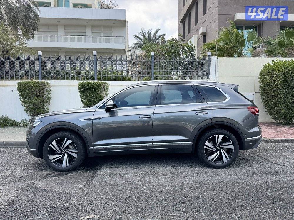 فولكس واجن طوارق V6 موديل 2023 عداد 35 الدرجة الأولى صبغ وكالة7