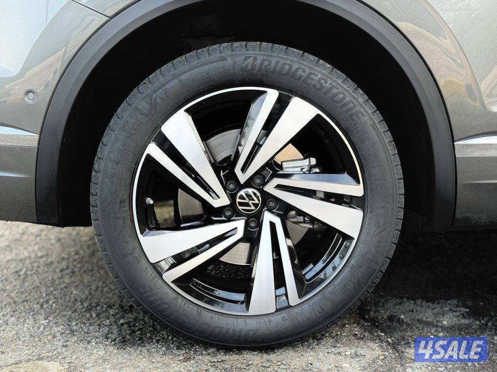 فولكس واجن طوارق V6 موديل 2023 عداد 35 الدرجة الأولى صبغ وكالة13