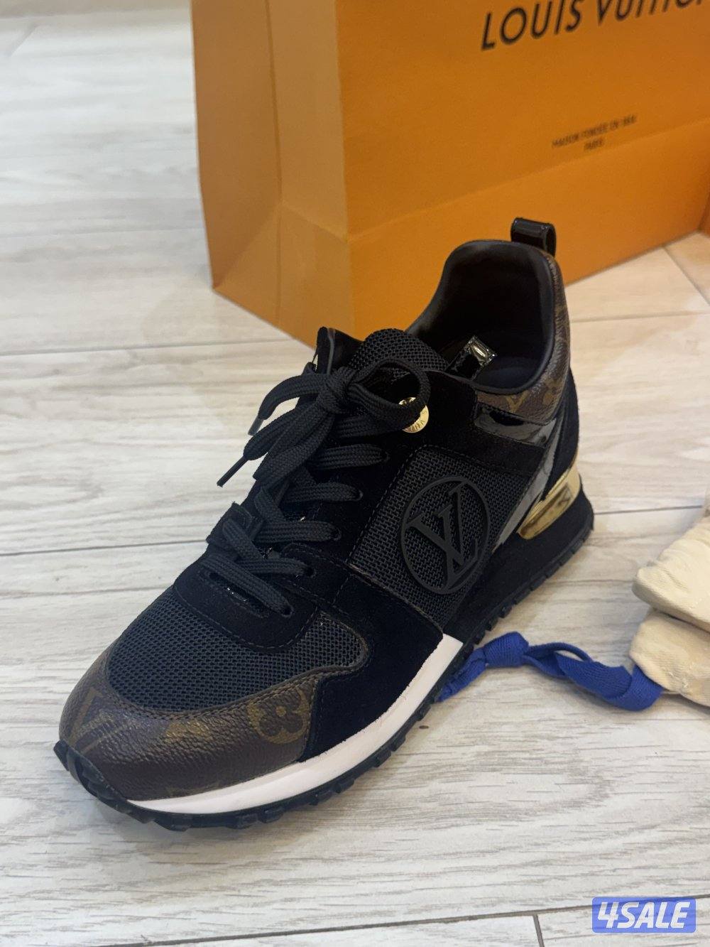 جوتي LV نسائي أصلي - مقاس 385