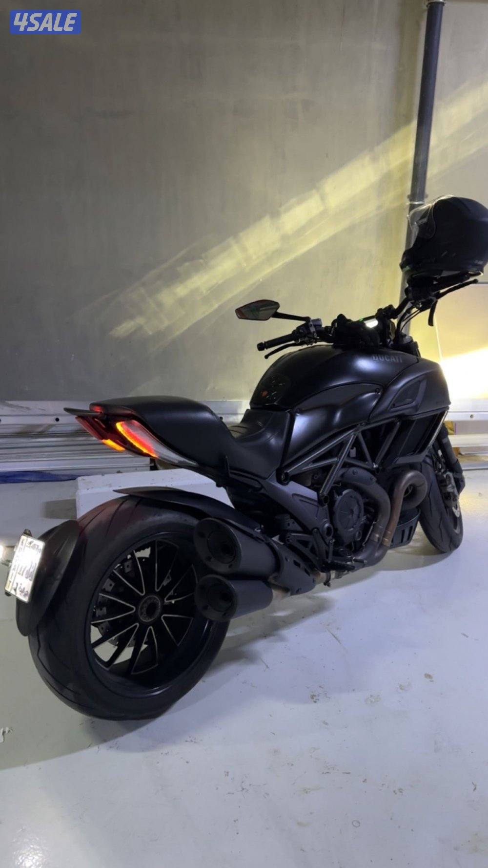 Ducati diavel 20150