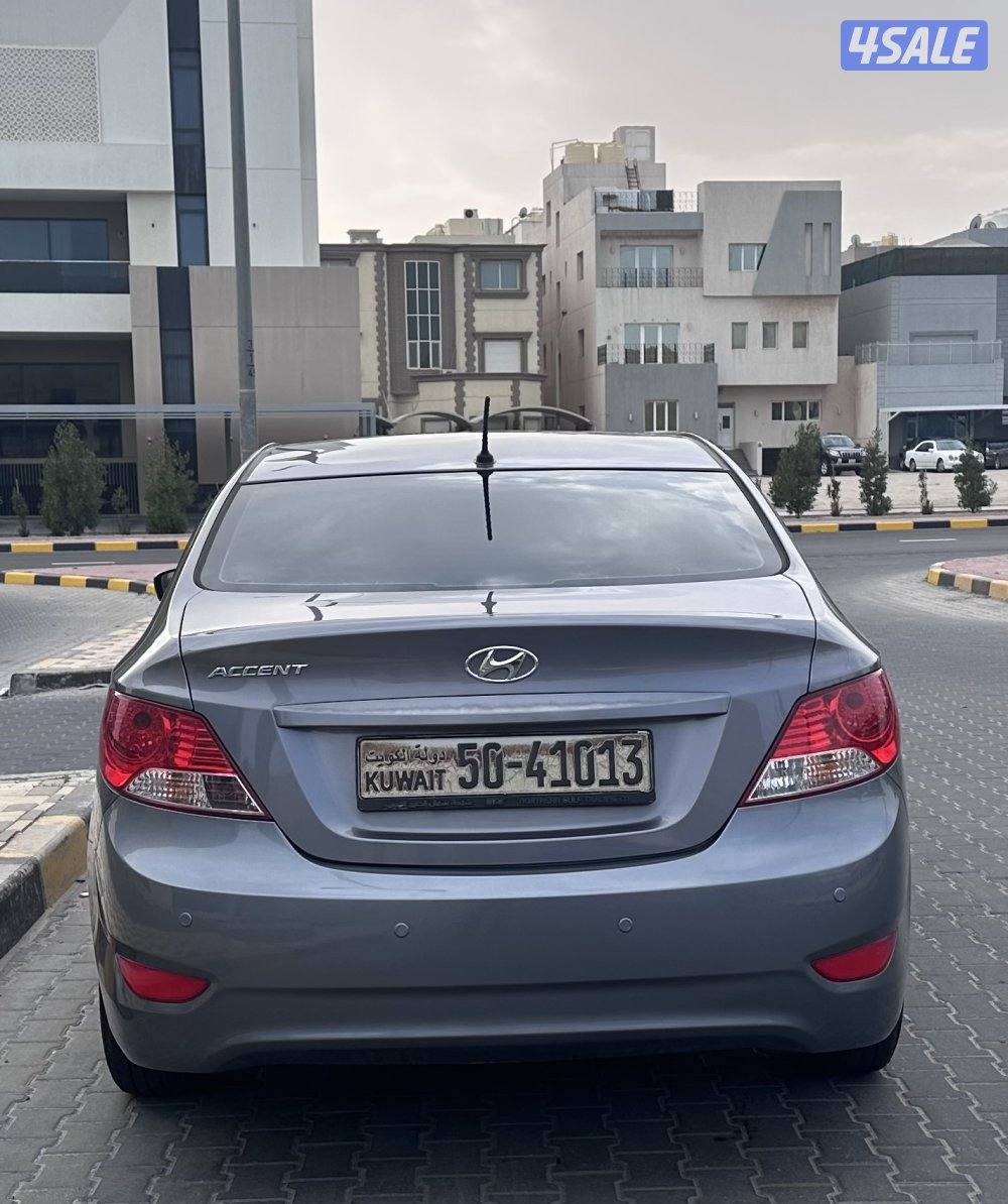 للبيع هونداي اكسنت 2018 بحالة ممتازة2