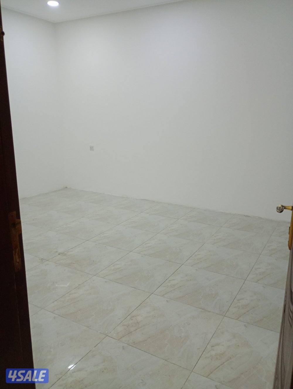 للايجار شقه في منطقة الفردوس قطعه 35