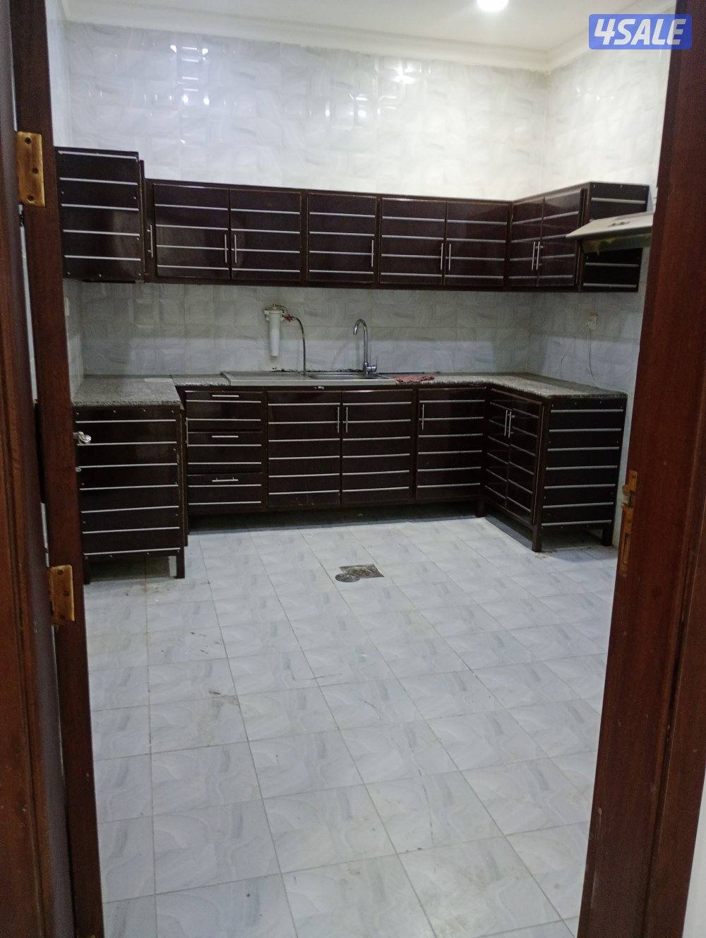 للايجار شقه في منطقة الفردوس قطعه 37