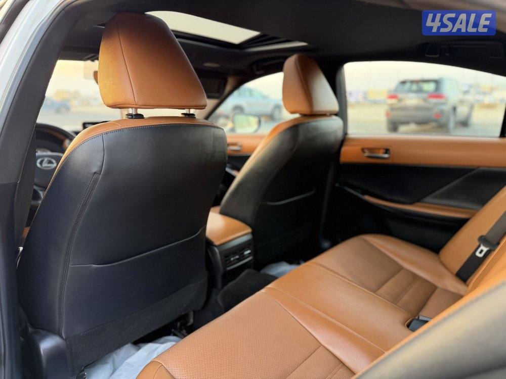 لكزس 2022 حجم is3003