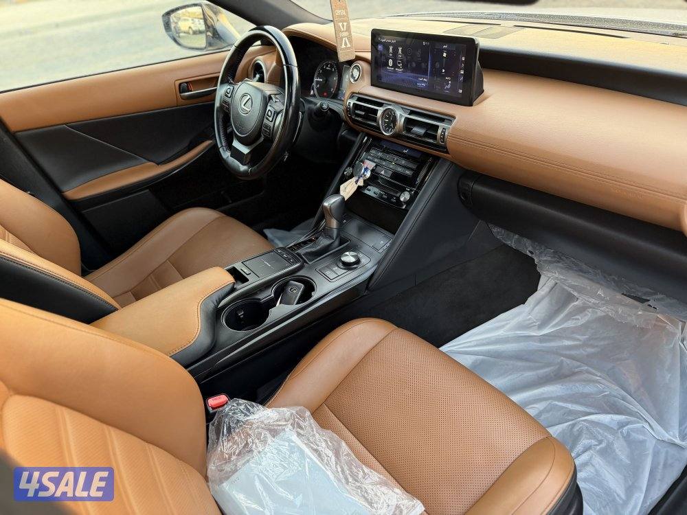 لكزس 2022 حجم is3004