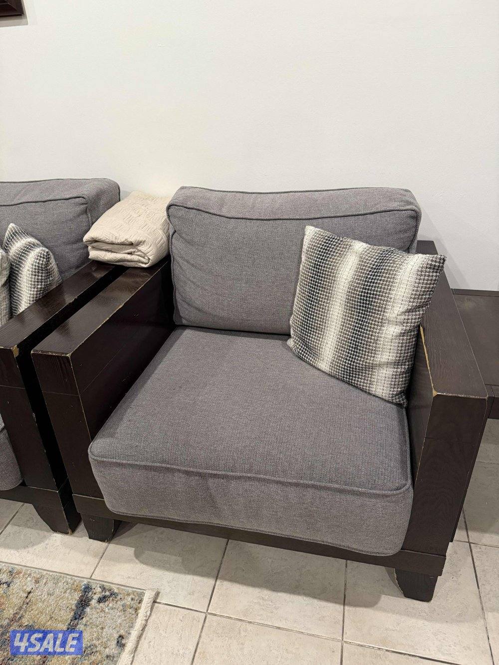 للبيع طقم كنب1