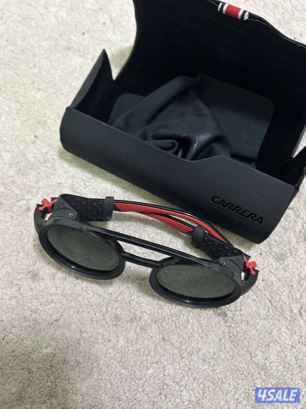 نظارة اصلية من ماركة CARRERA UV نظيفة مع كامل اغراضها قابل للمساومة1