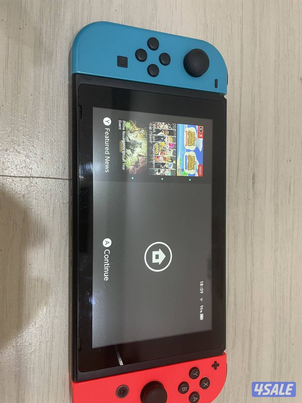 Nintendo Switch مع لعبة ARMS + شنطة + كامل الإكسسوارات2