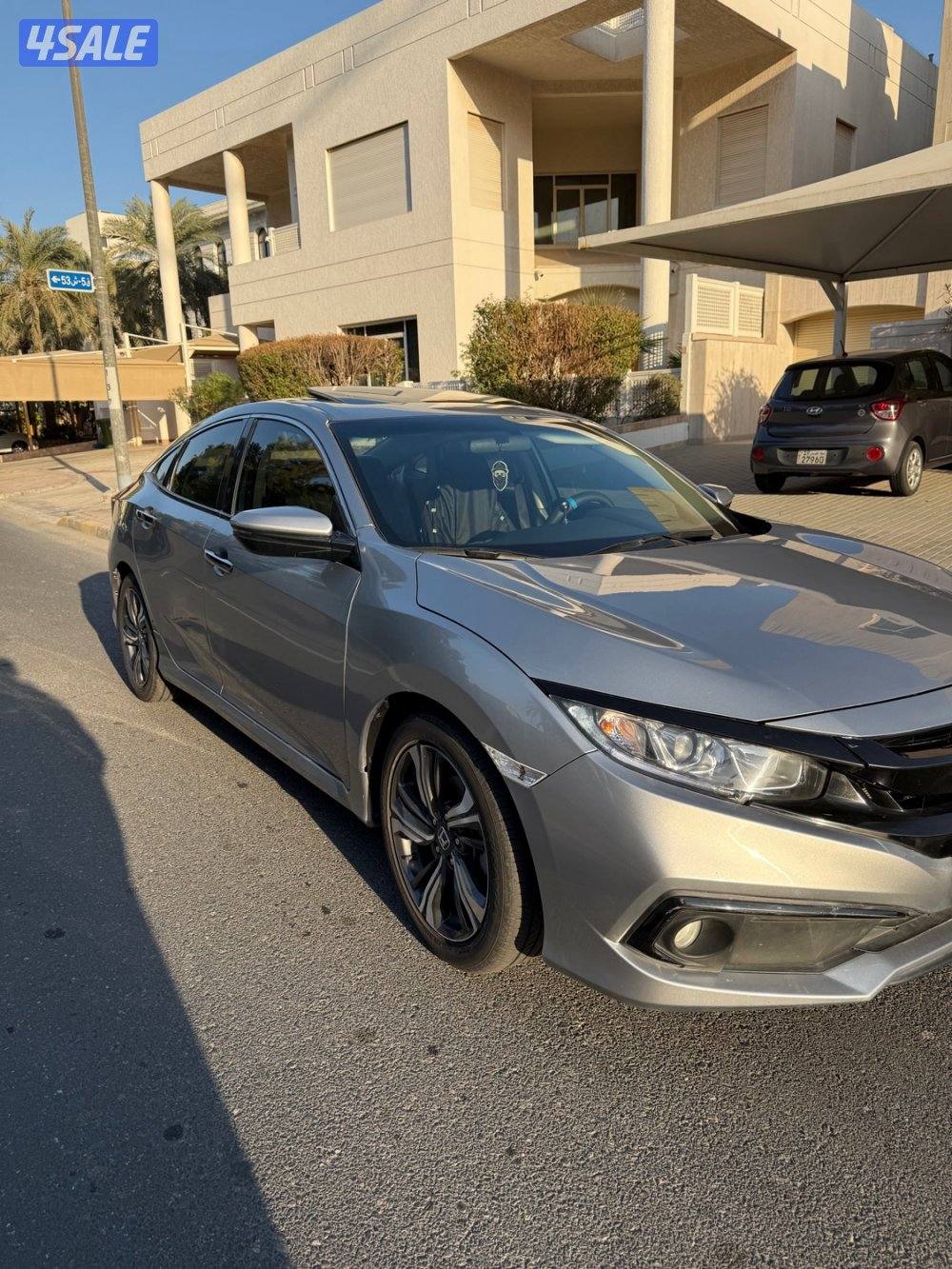 هوندا سيفيك 2021 فضي كامل مواصفات درجة أولى شرط الفحص0