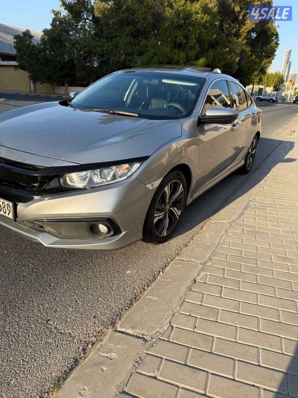 هوندا سيفيك 2021 فضي كامل مواصفات درجة أولى شرط الفحص4