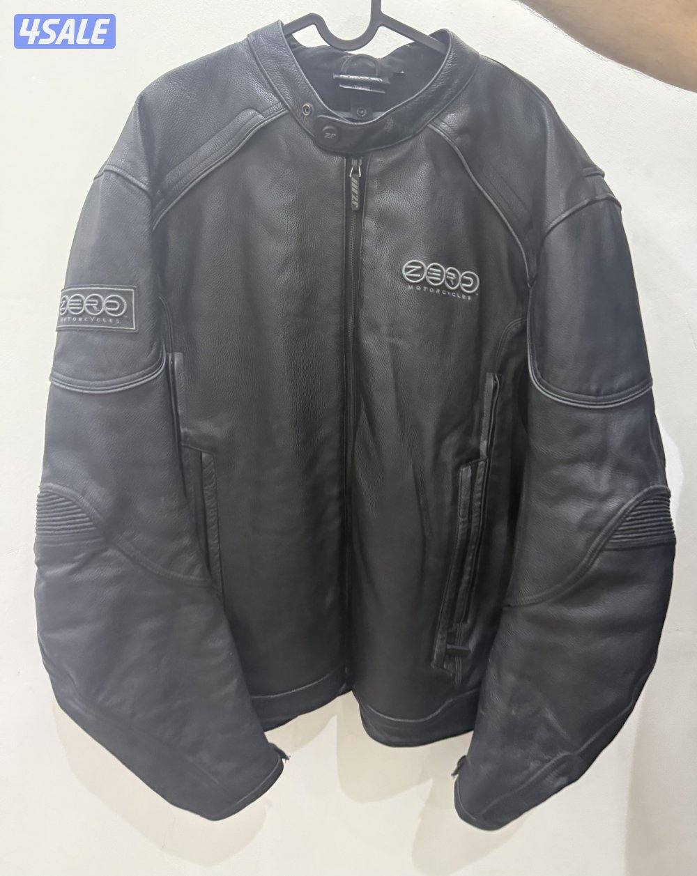 للبيع خوذ + جاكيت سيفتي0