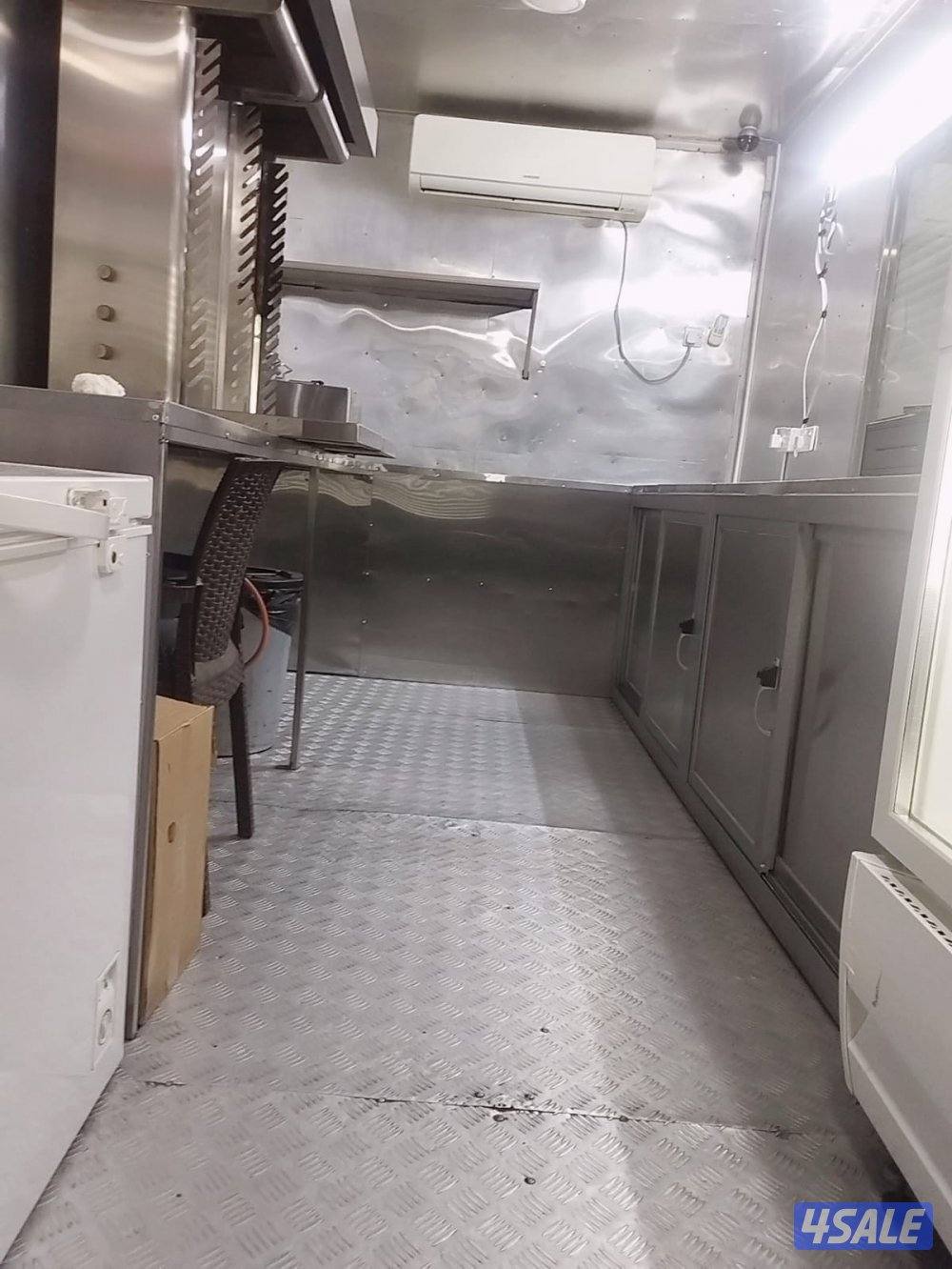 للبيع اغراض مطعم ( فودترك ) كامله0