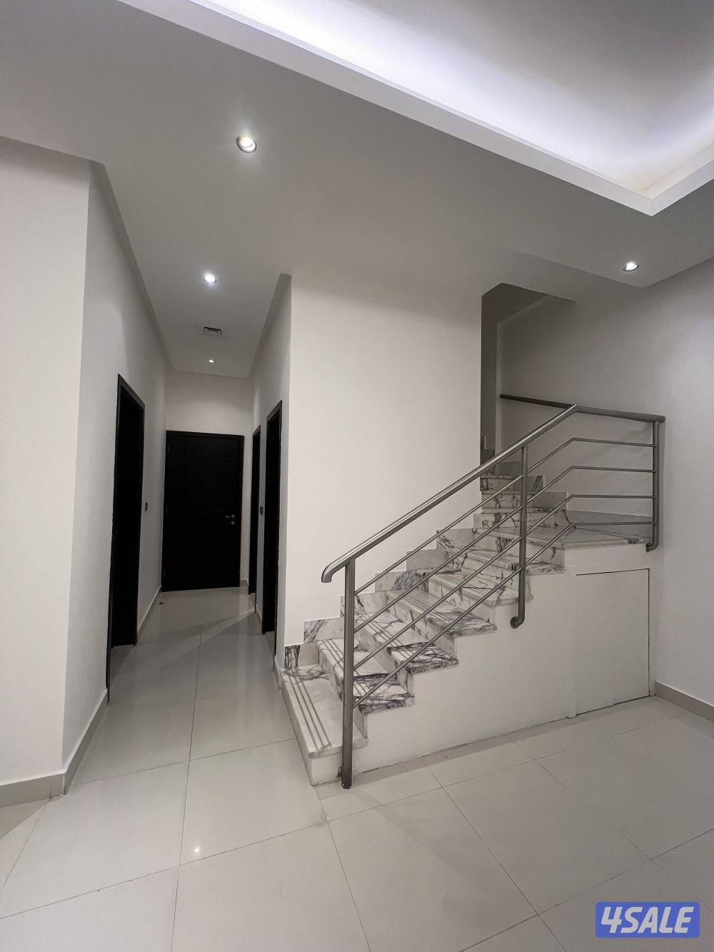 للايجار شقة ارضية غرفتين نوم ماستر3