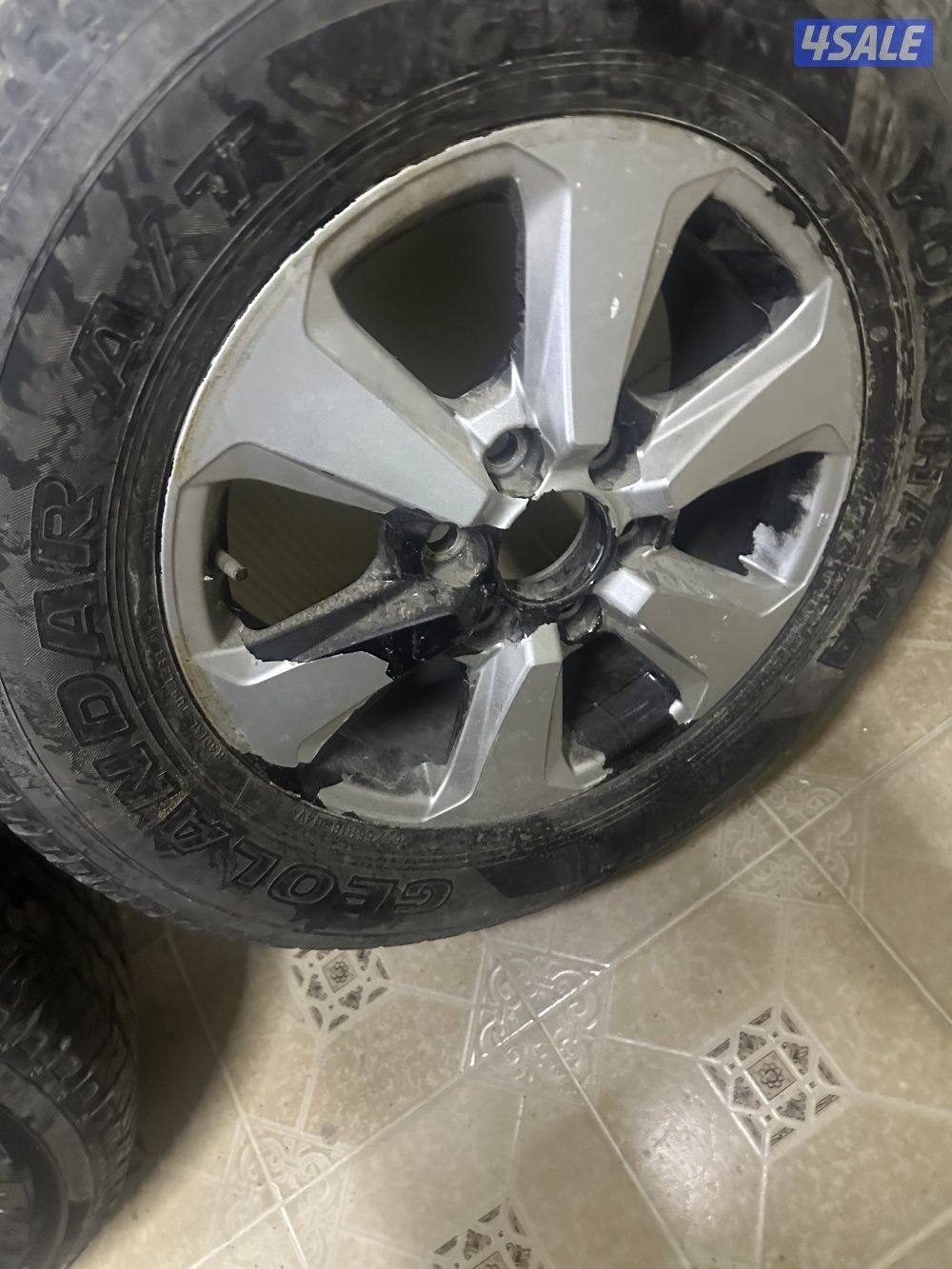 4 رنقات مع توايرهم يوكوهاما  لاندكروزر 20240