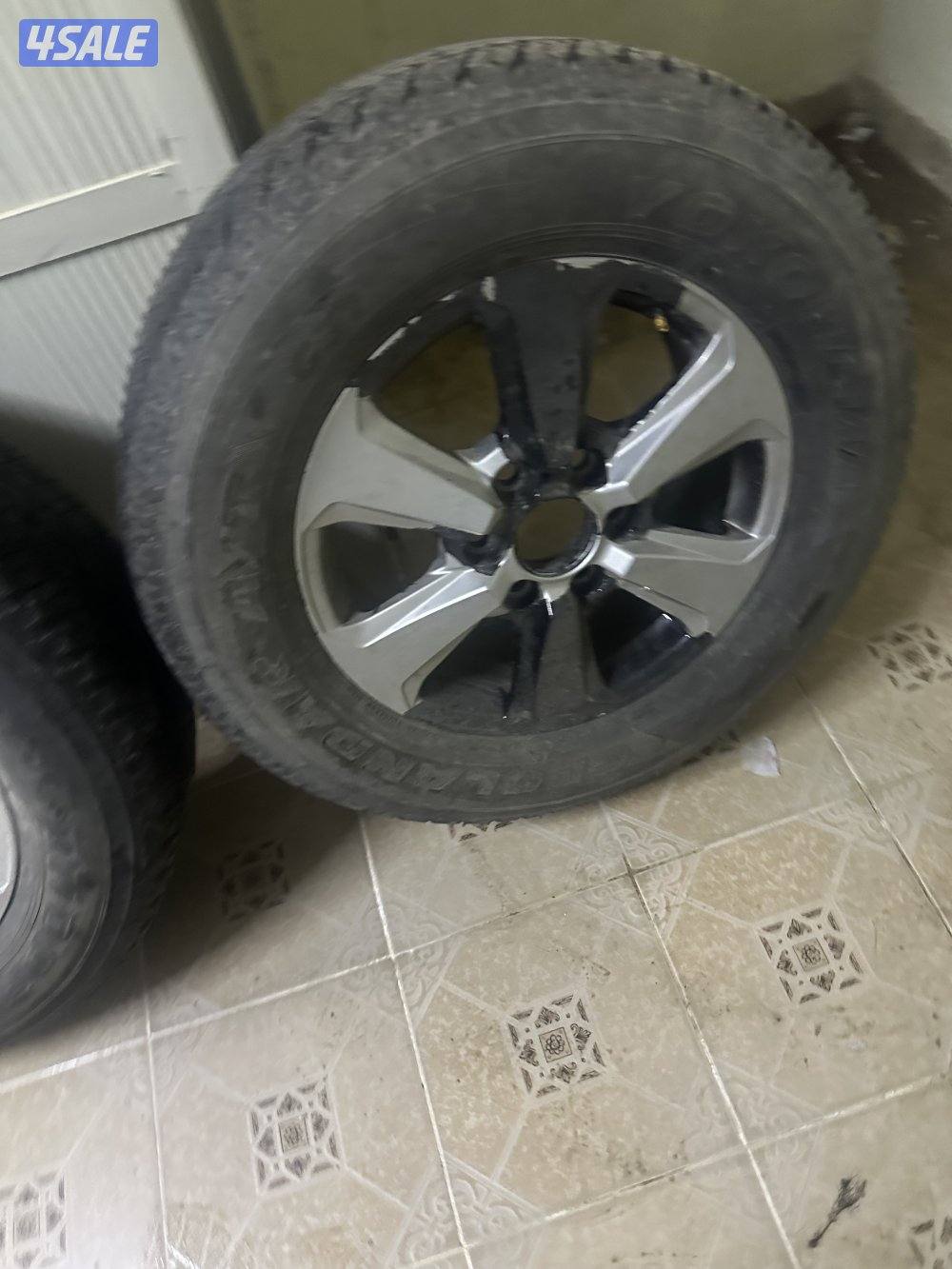 4 رنقات مع توايرهم يوكوهاما  لاندكروزر 20241