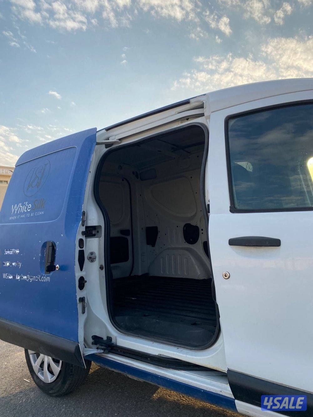 بوكس مقفل رينو20195