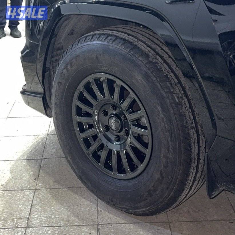 رنقات OZ مقاس 17 6 براغي بحالة المصنع كراتينهم1