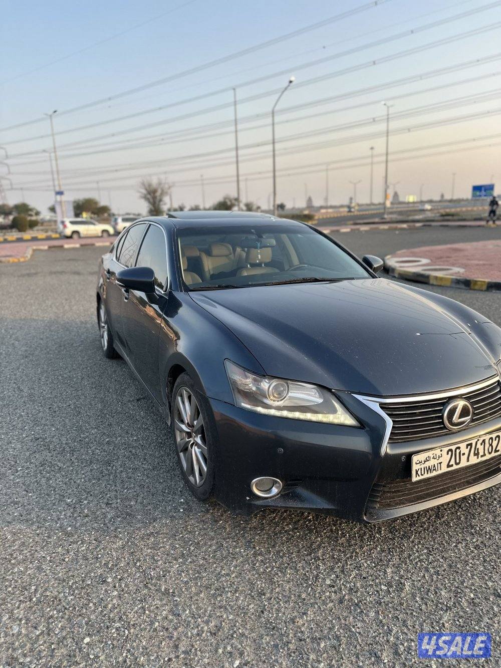 للبيع لكزس4