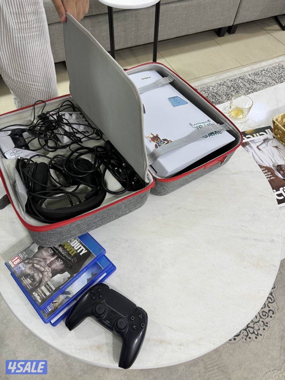 للبيع بلاي ستيشن 5 سيدي مع جنطه و3 سيديات وسماعه ويده اضافيه خربانه2