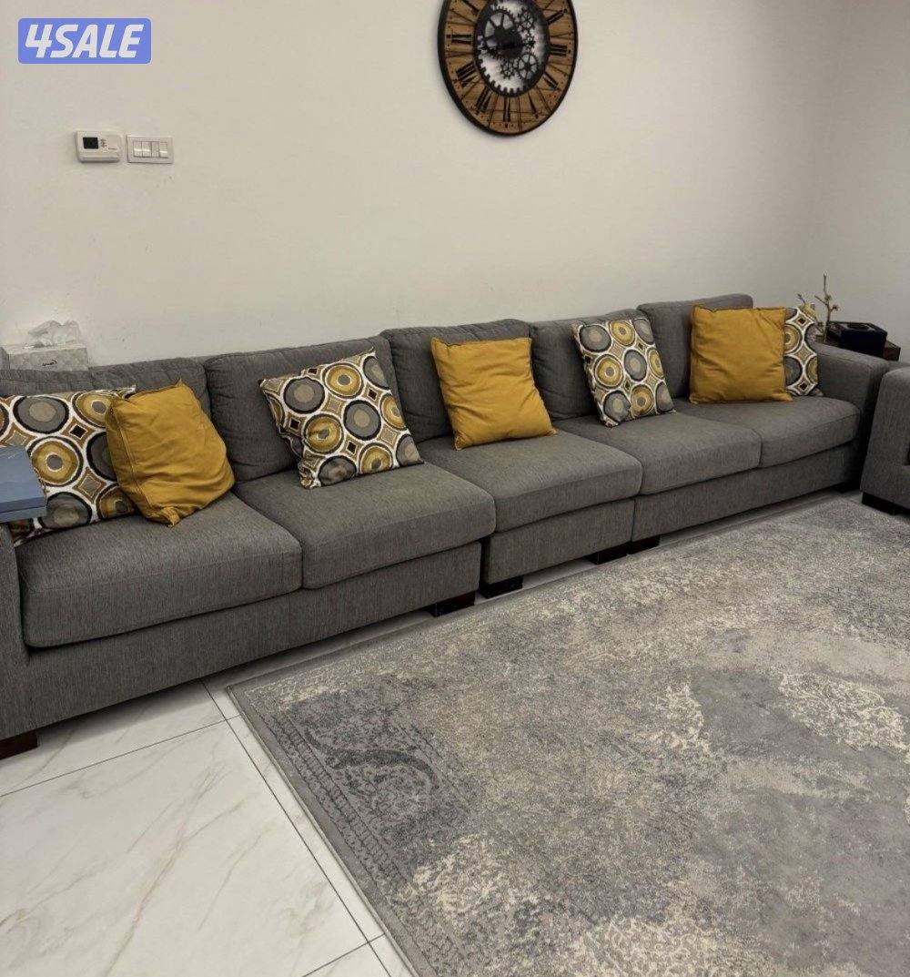 للبيع طاوله + غنفات2