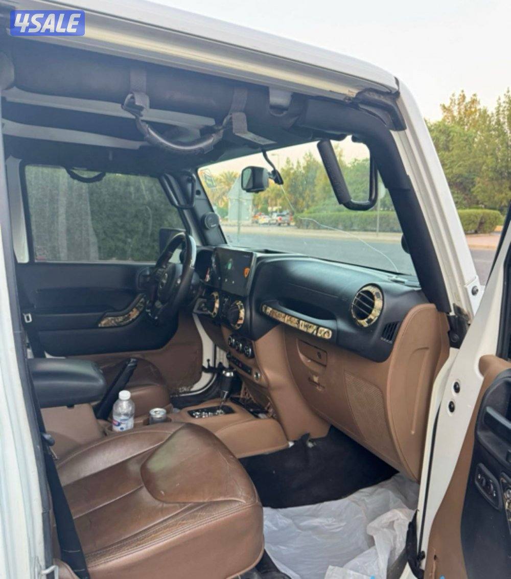 للبيع جيب رانجلر 2015 شرط الفحص3