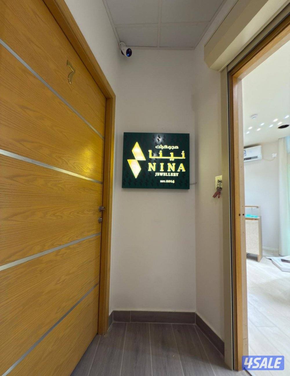 سوق الذهب في شارع سعود بن عبد العزيز في سوق المباركية0