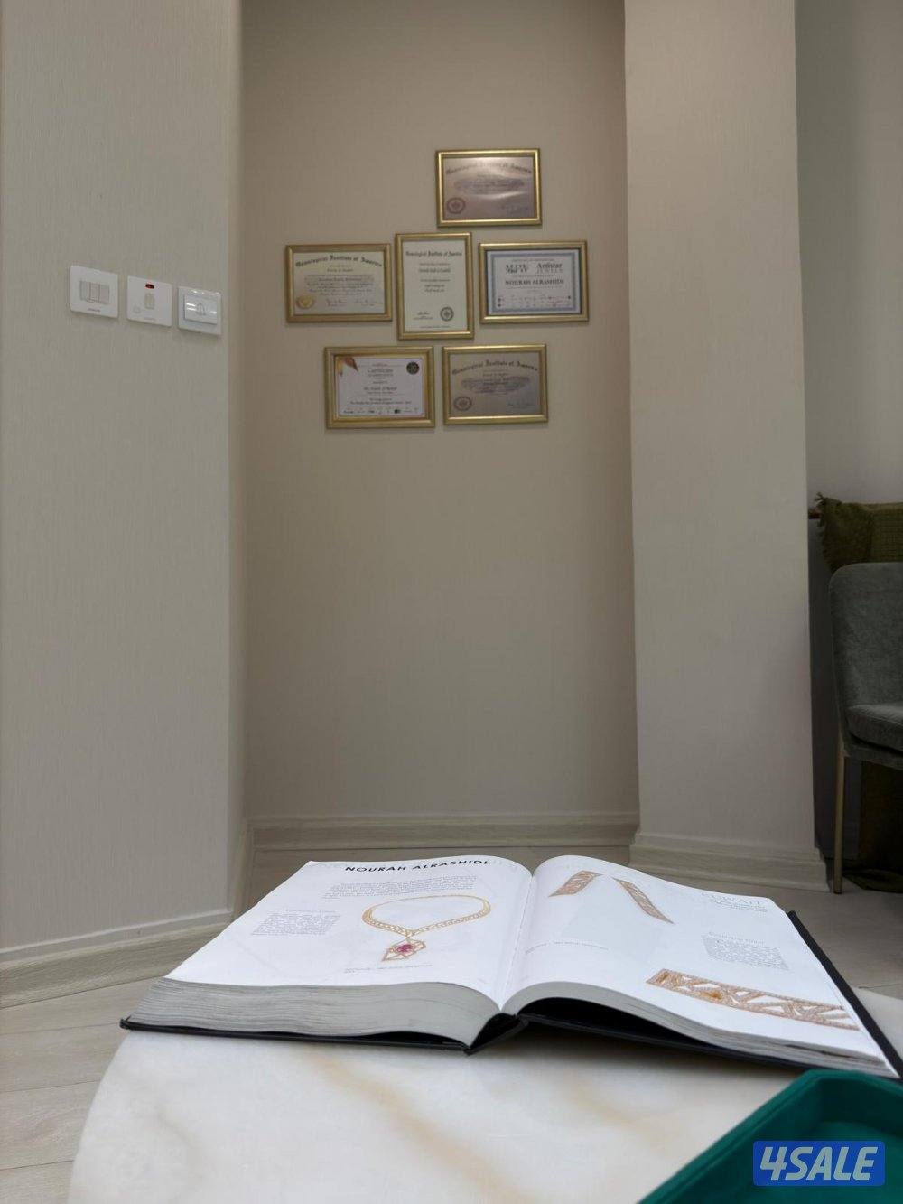 سوق الذهب في شارع سعود بن عبد العزيز في سوق المباركية6