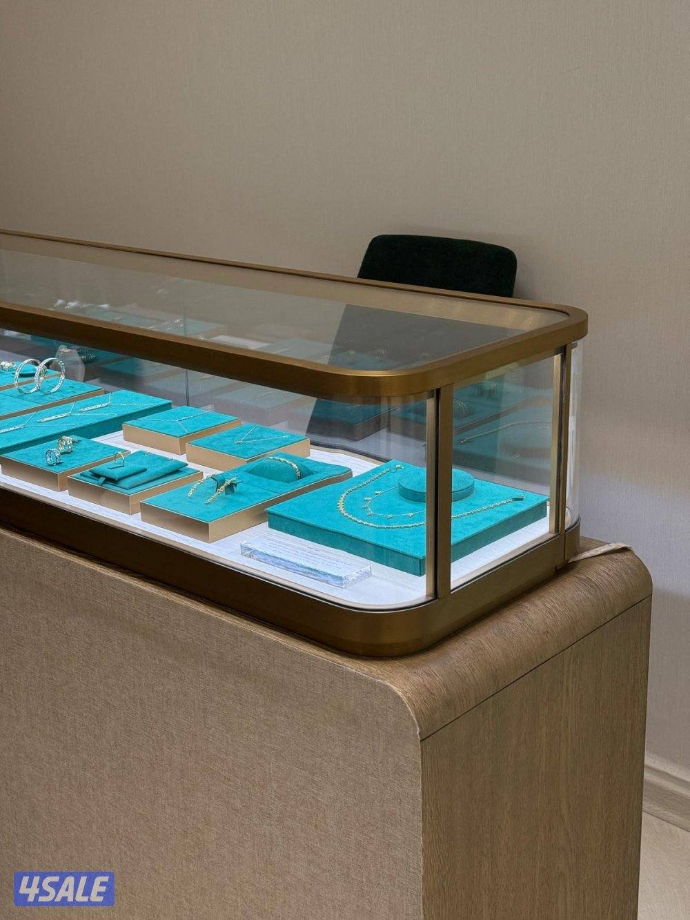 سوق الذهب في شارع سعود بن عبد العزيز في سوق المباركية7