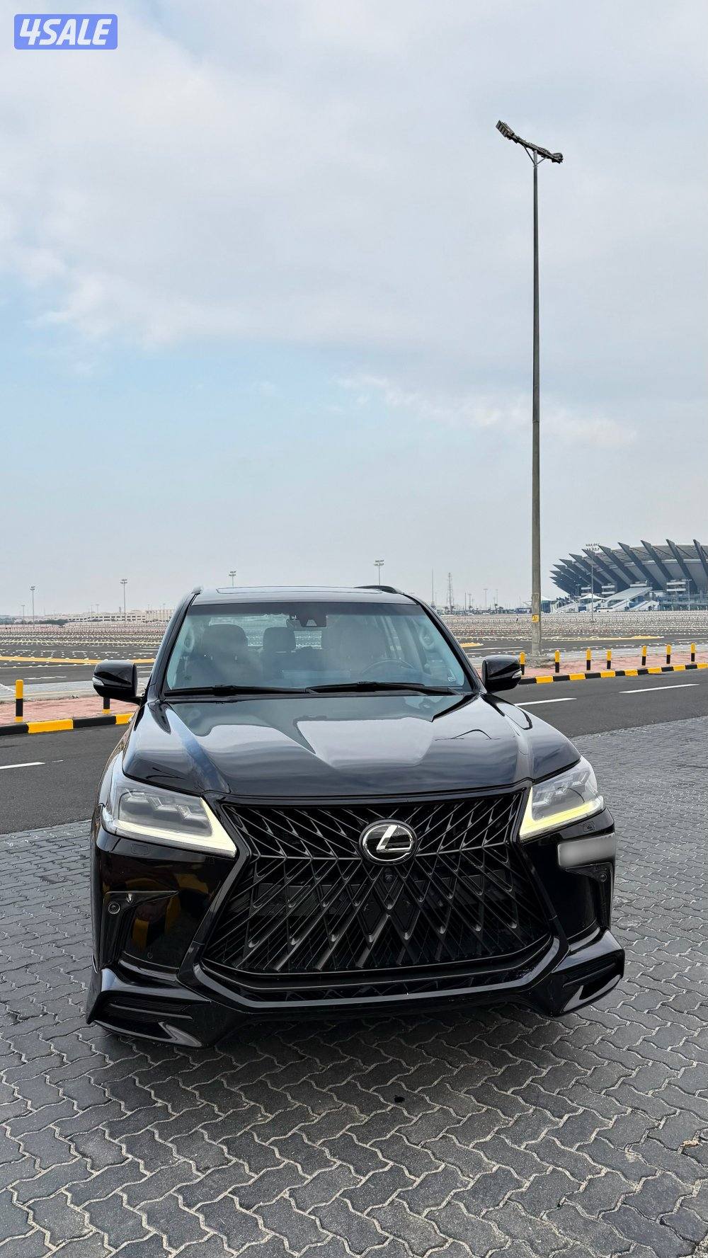 لكزس بلاك اديشن اصلي وارد الساير1