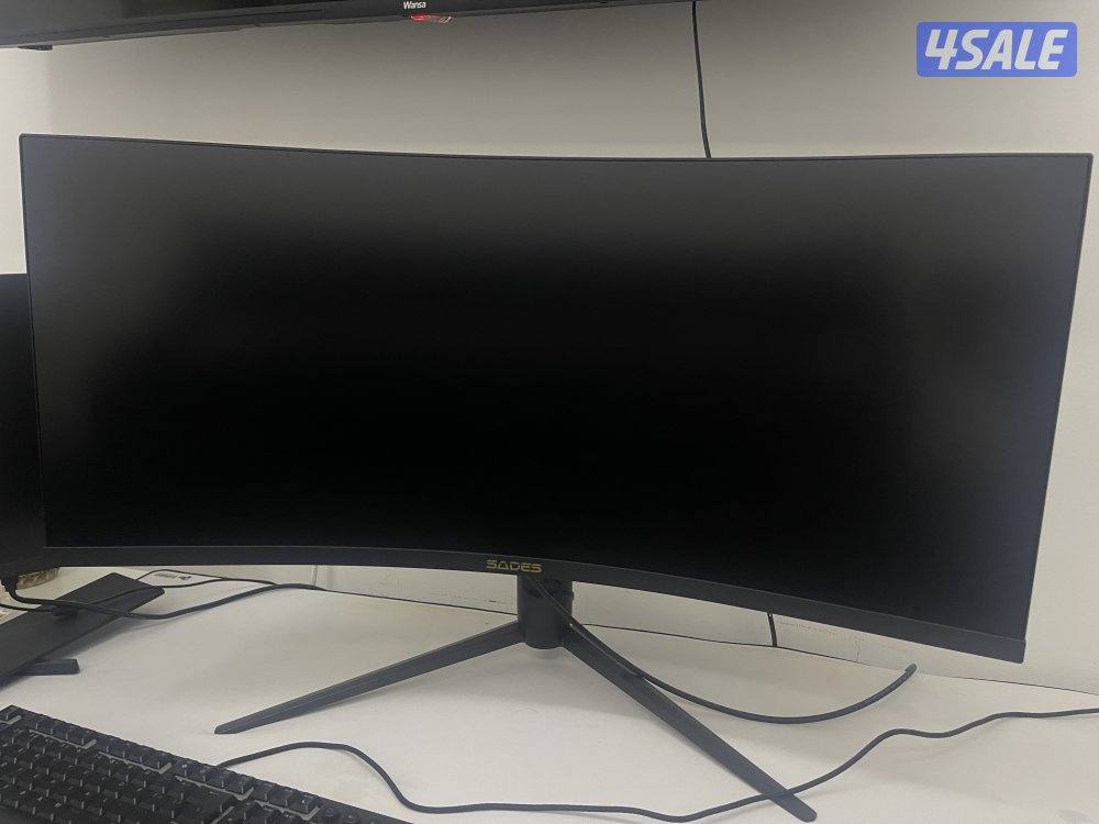 للبيع شاشه 2k 32 بوصه منحنيه كفاله سنه2