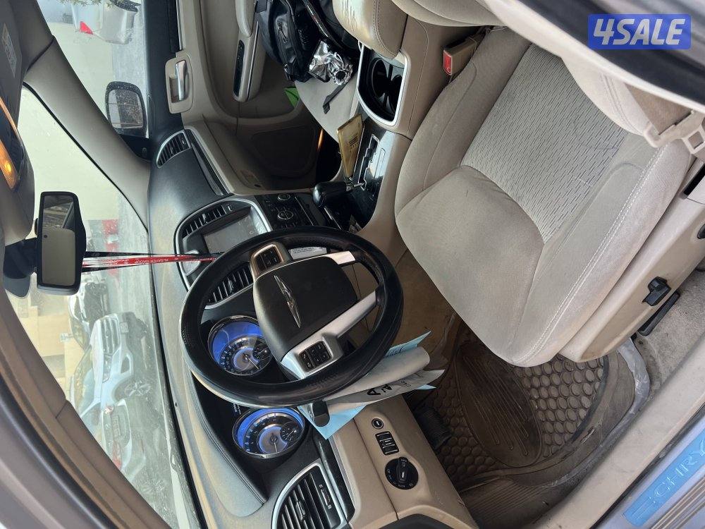 كرايزلر ثمانية سلندر 2013 للبيع بحالة نظيفة جدا6