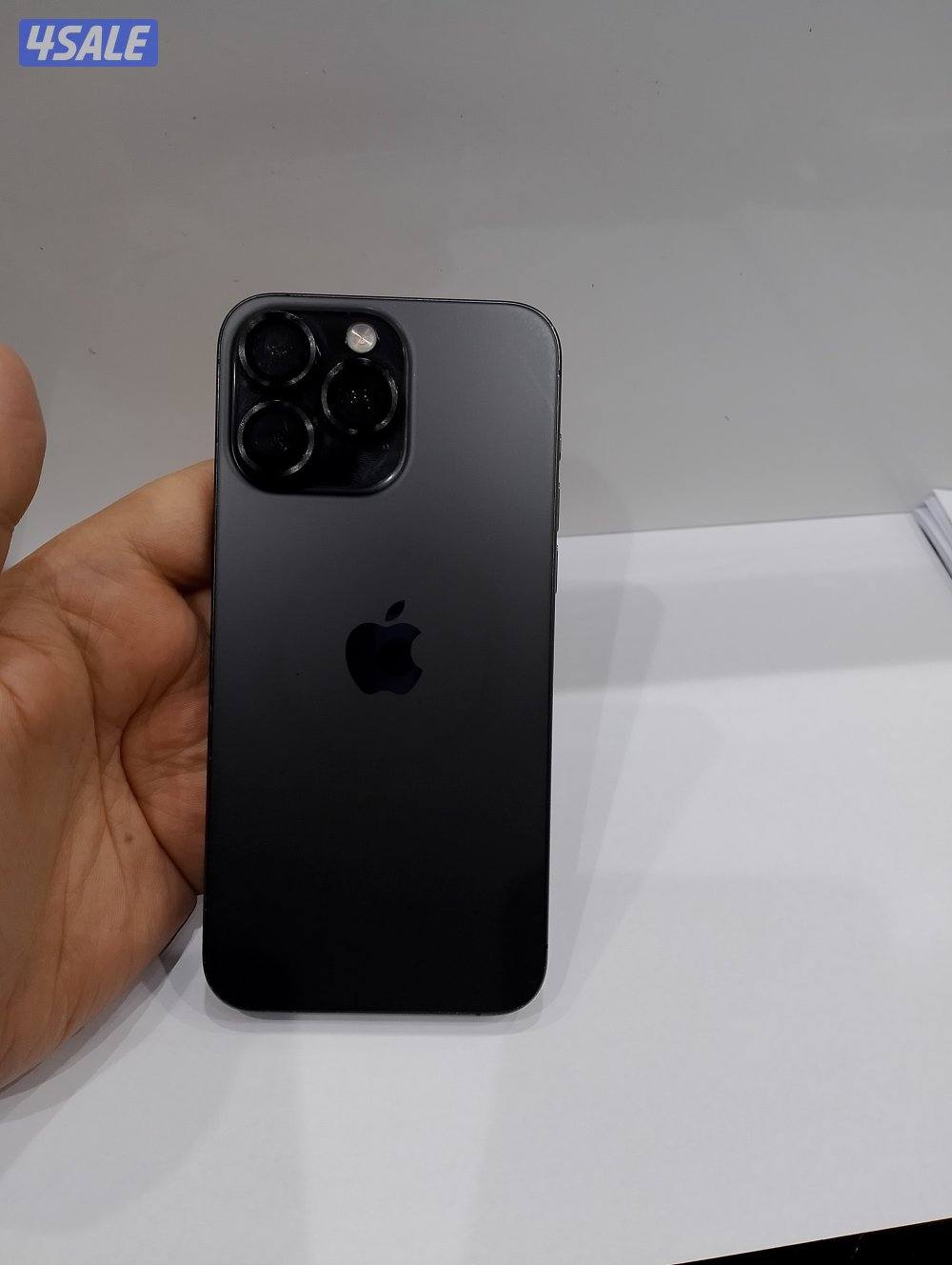 ايفون 15 برو ماكس جيجا 256 اسود0