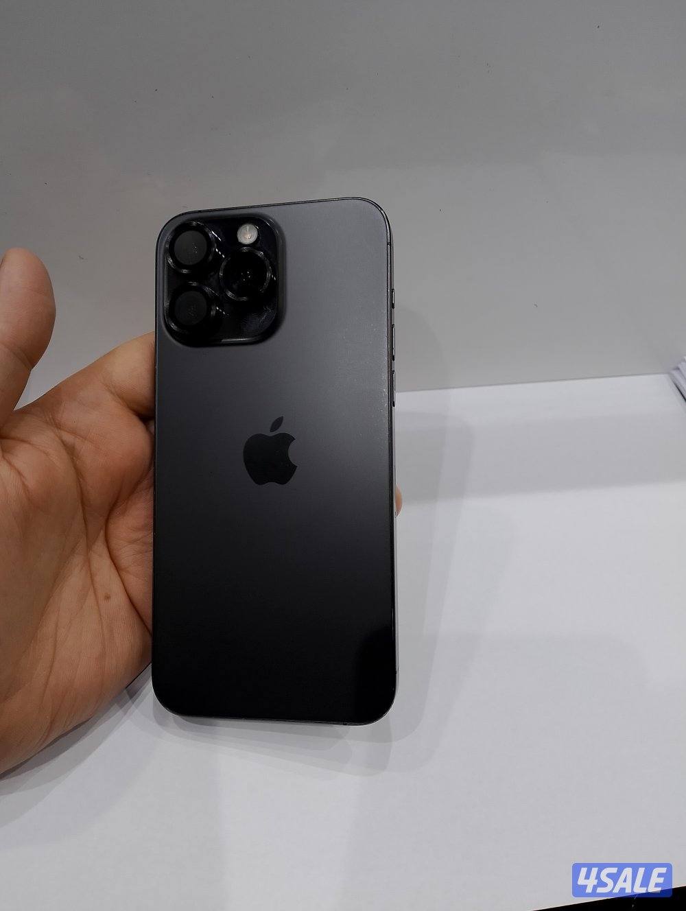 ايفون 15 برو ماكس جيجا 256 اسود1