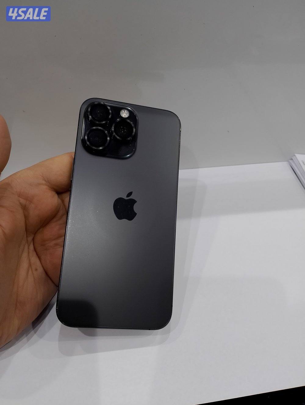 ايفون 15 برو ماكس جيجا 256 اسود3