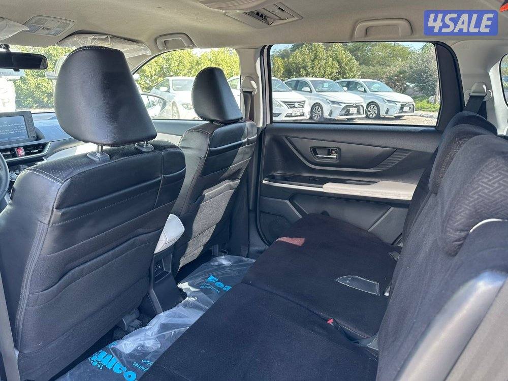 البيع تايوتا بكس فيلوز طراز 20244