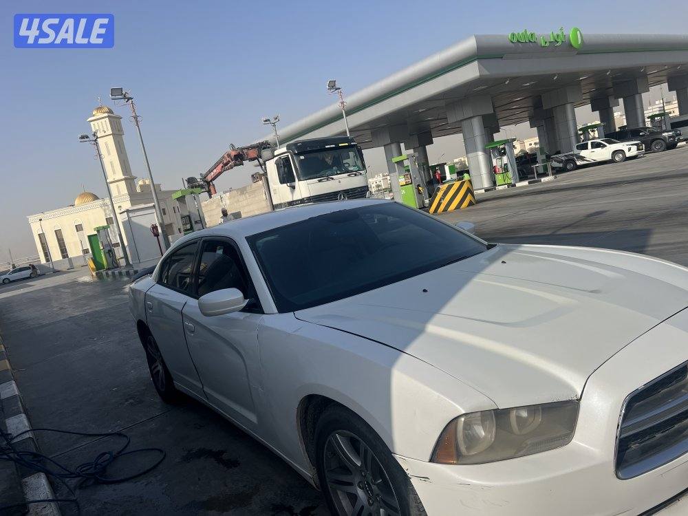 للبيع تشارجر7