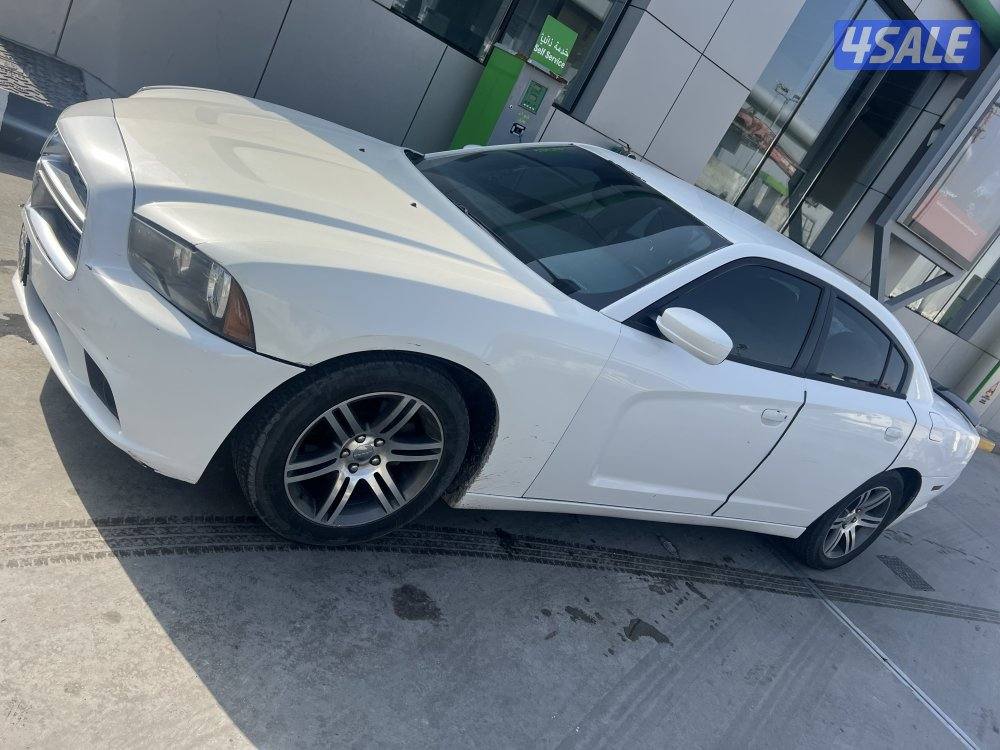 للبيع تشارجر8