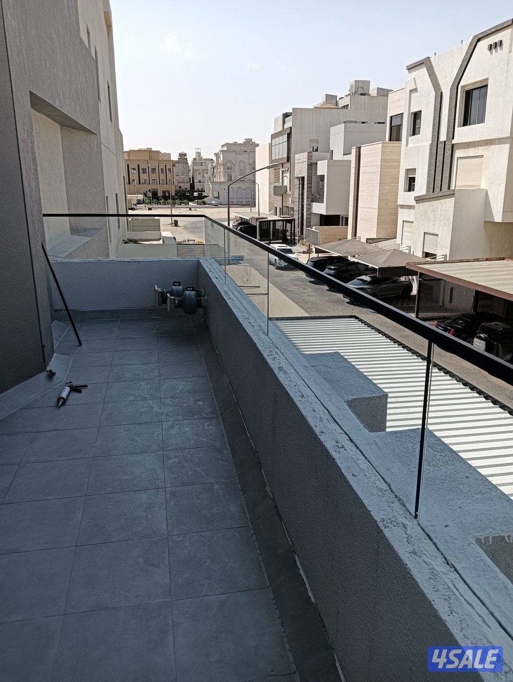 تركيب زجاج2