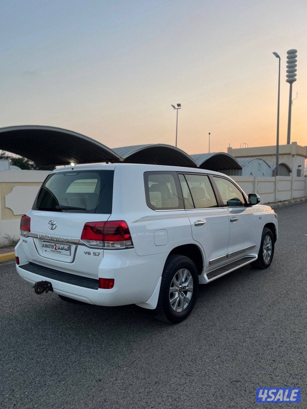 تويوتا لاند كروز VXR وارد قطر صبغ الوكاله شرط الفحص2