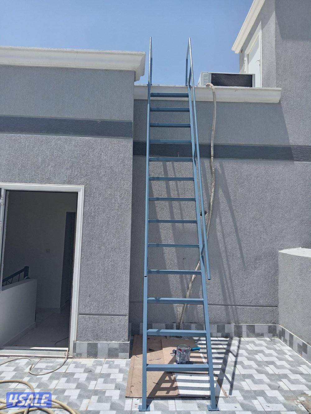 حداد مظلات أبواب غرف سندويتش بانل10