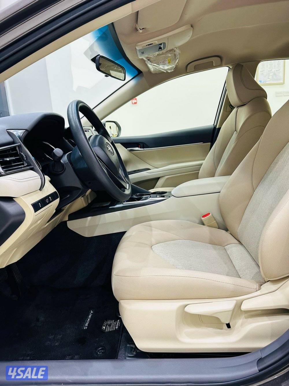 للبيع تويوتا كامري LE  2.5موديل 2023 عداد اصفار4