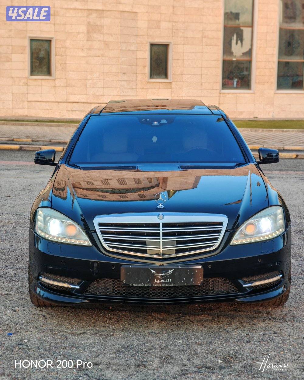 Mercedes class2012اسودمن داخل ابيض كامل1