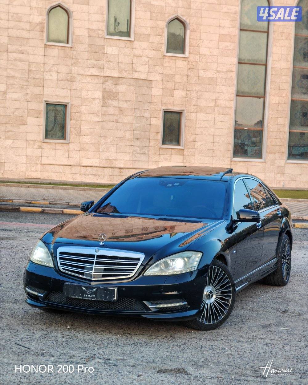 Mercedes class2012اسودمن داخل ابيض كامل2