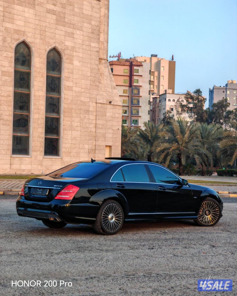 Mercedes class2012اسودمن داخل ابيض كامل6